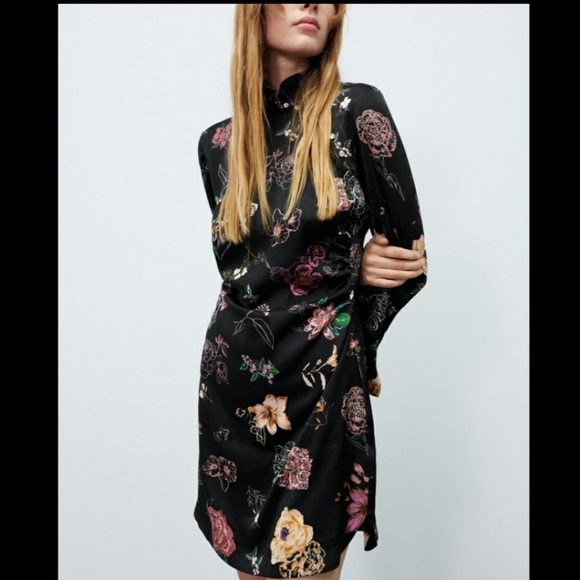 Zara floral dress - Picture 2 of 8